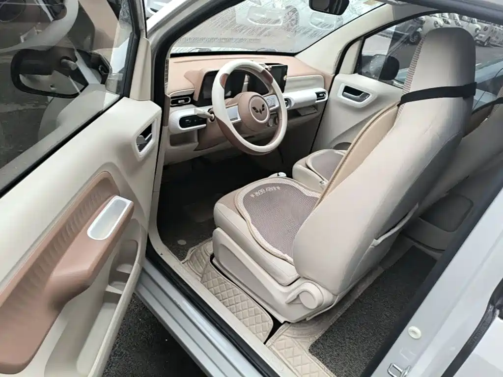Wuling MINIEV — миниатюра 16