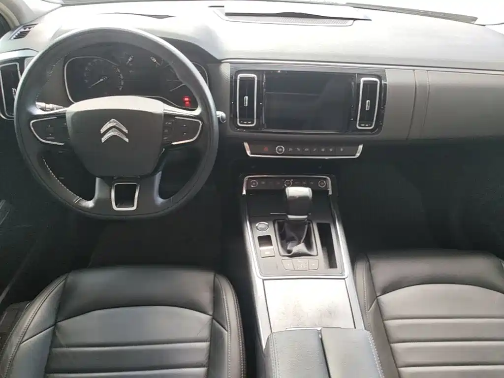 Citroen C6 — миниатюра 10