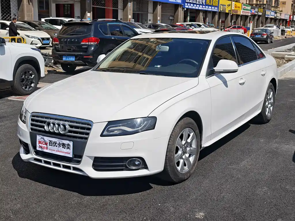 Audi A4L 2012