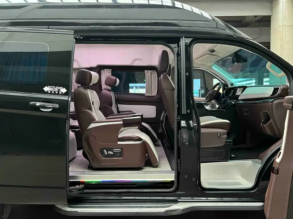 Ford Transit — миниатюра 9