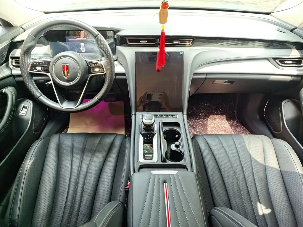Hongqi H5 2023 2.0T AT