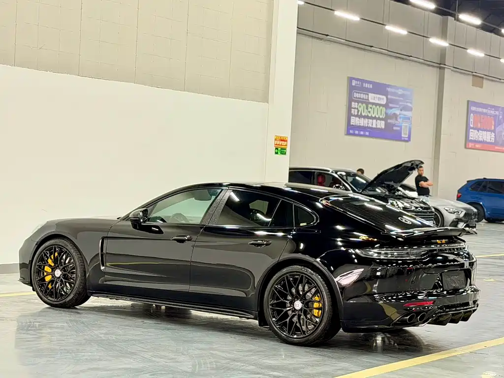 Porsche Panamera — миниатюра 18