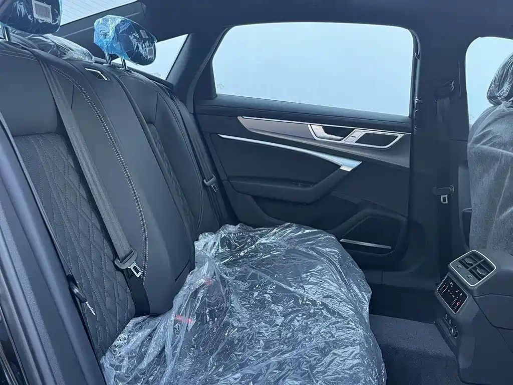 Audi A6L — миниатюра 7