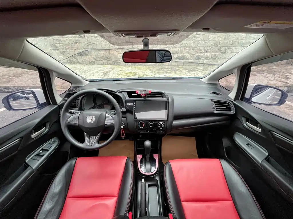 Honda Fit — миниатюра 11