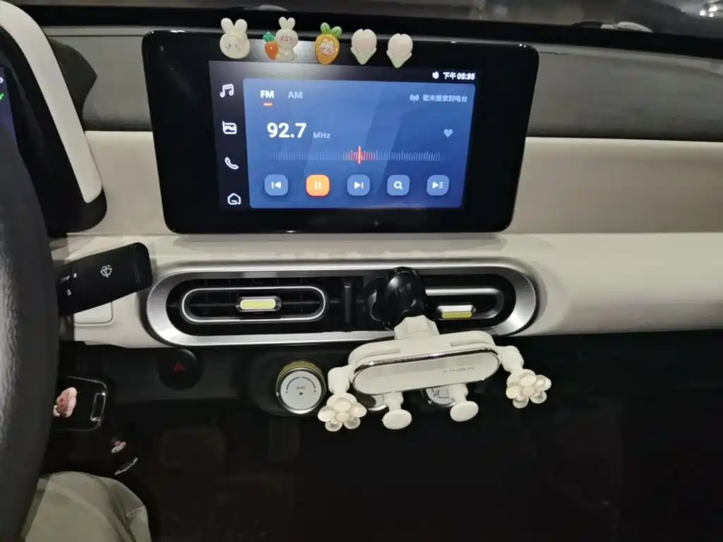 Wuling MINIEV — миниатюра 13