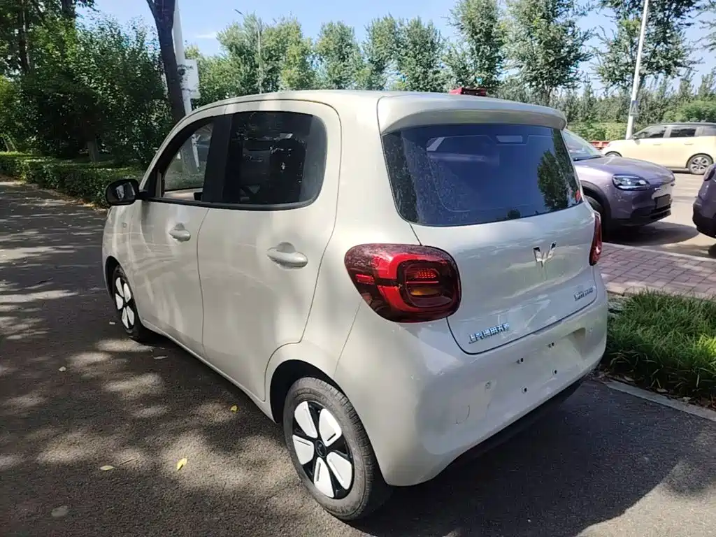 Wuling MINIEV — миниатюра 5