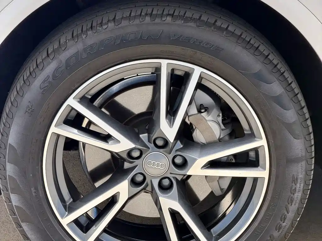 Audi Q5L — миниатюра 7