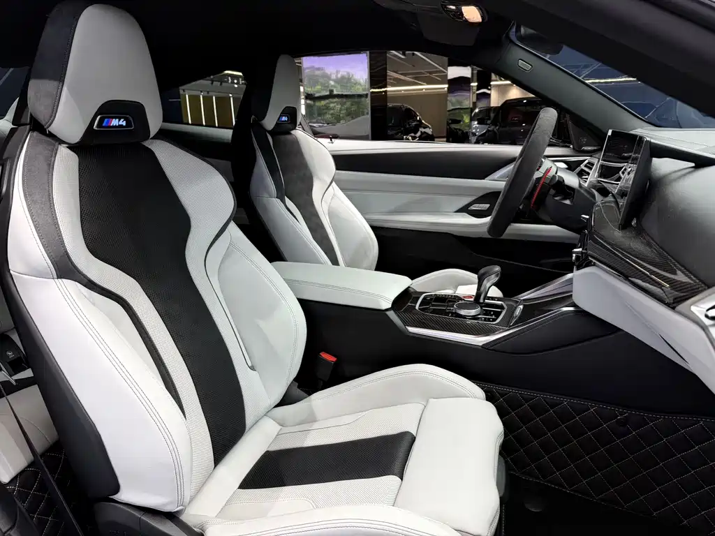 BMW M4 — миниатюра 9