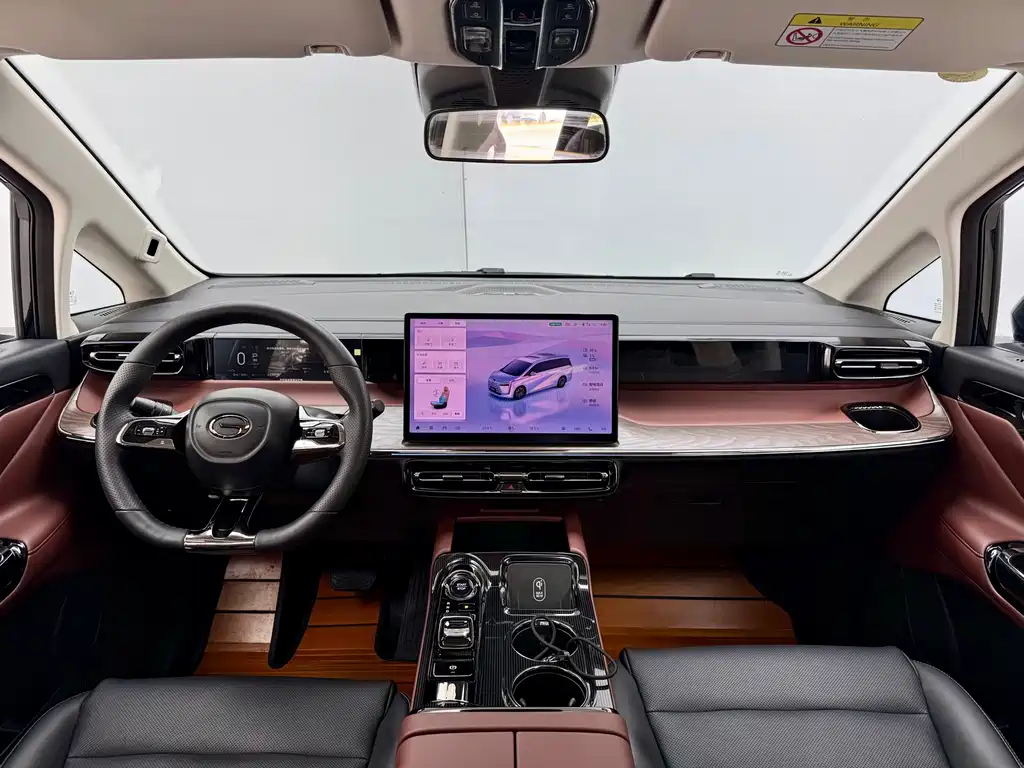 GAC Motor Trumpchi E8 PHEV — миниатюра 18