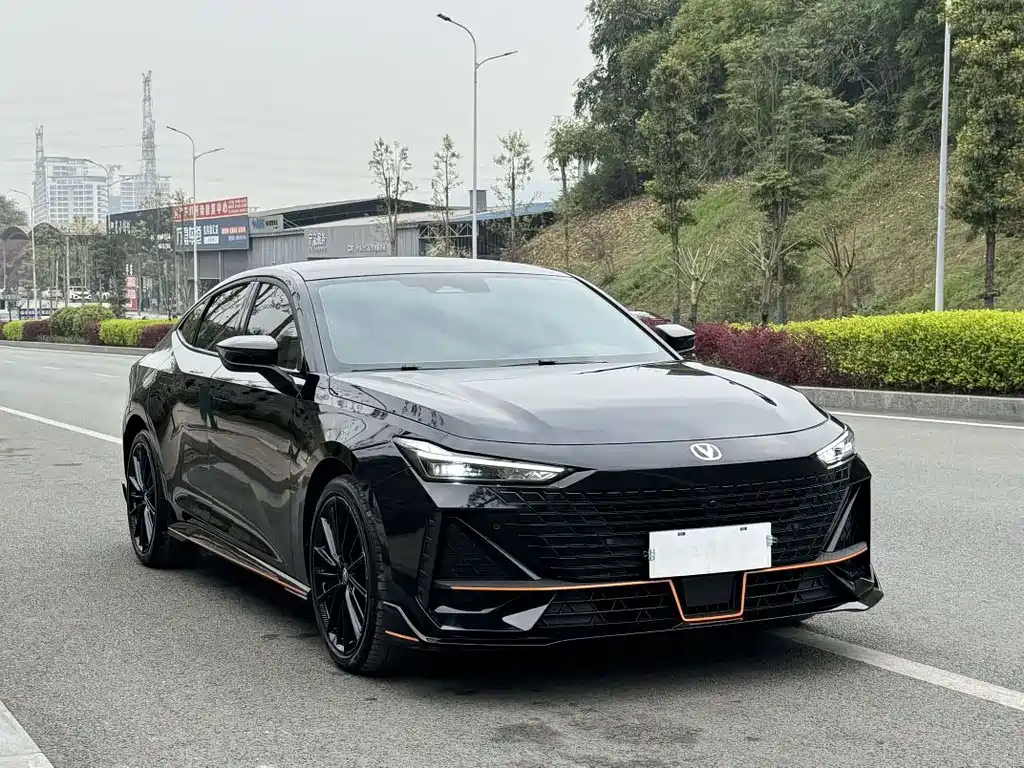 Changan UNI-V — миниатюра 3