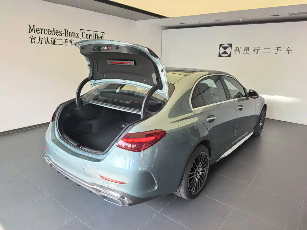 Mercedes-Benz C-Class — миниатюра 9