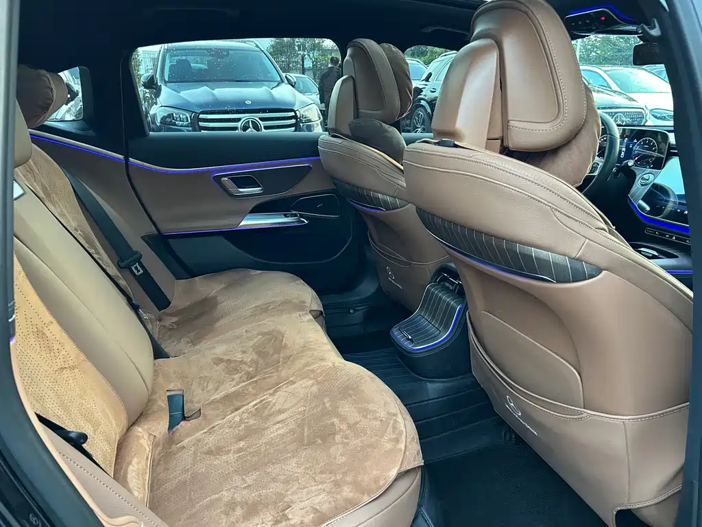 Mercedes-Benz E-Class — миниатюра 14