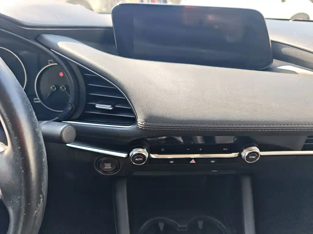 Mazda 3 Axela — миниатюра 14