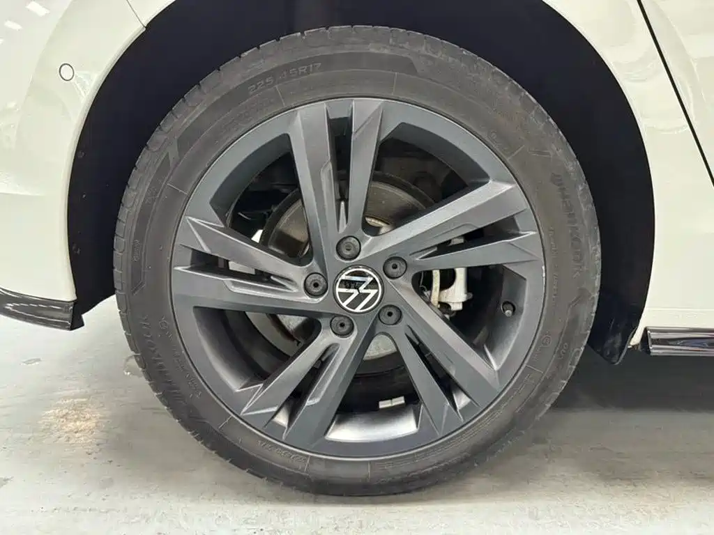 Volkswagen Golf — миниатюра 19