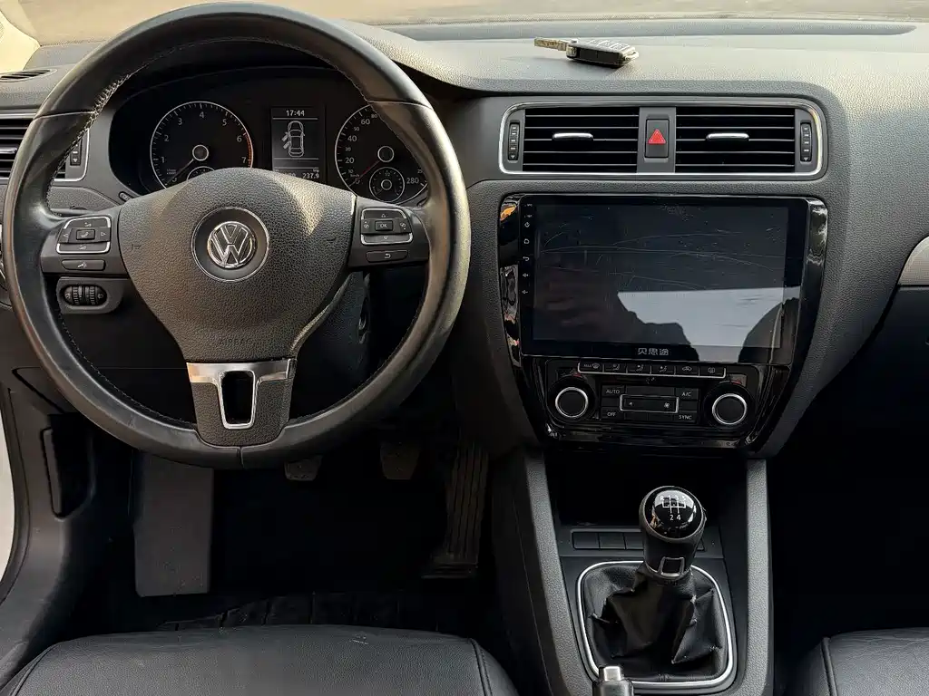 Volkswagen Sagitar — миниатюра 15