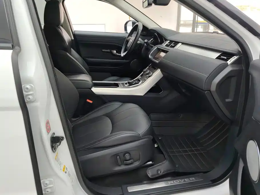 Land Rover Evoque — миниатюра 8