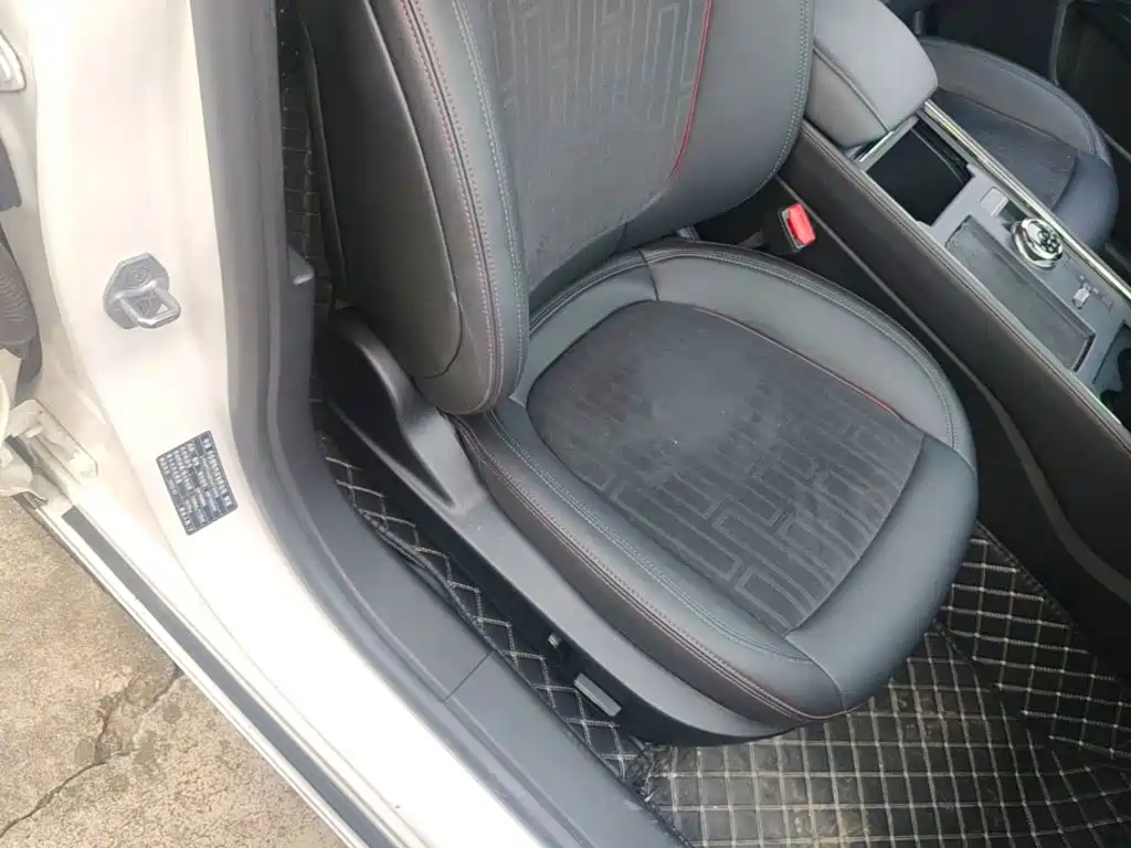 Ford Mondeo — миниатюра 25