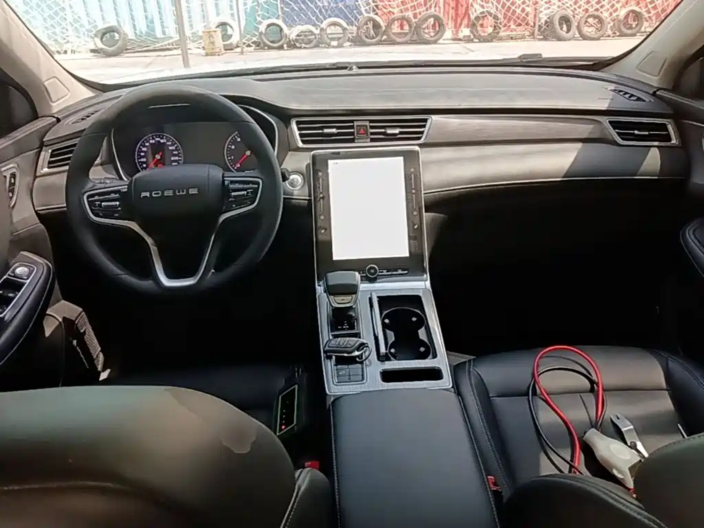 Roewe RX5 — миниатюра 10
