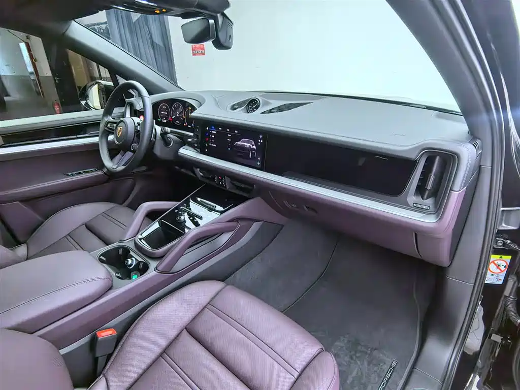 Porsche Cayenne — миниатюра 15