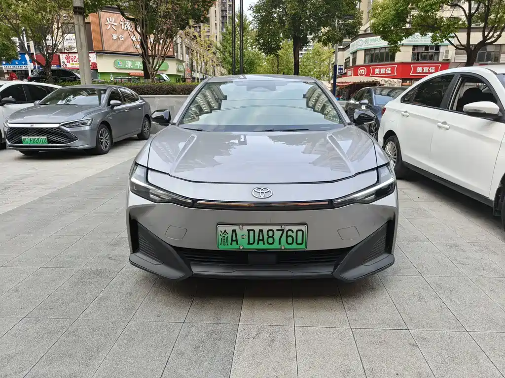 Toyota bZ3 — миниатюра 2