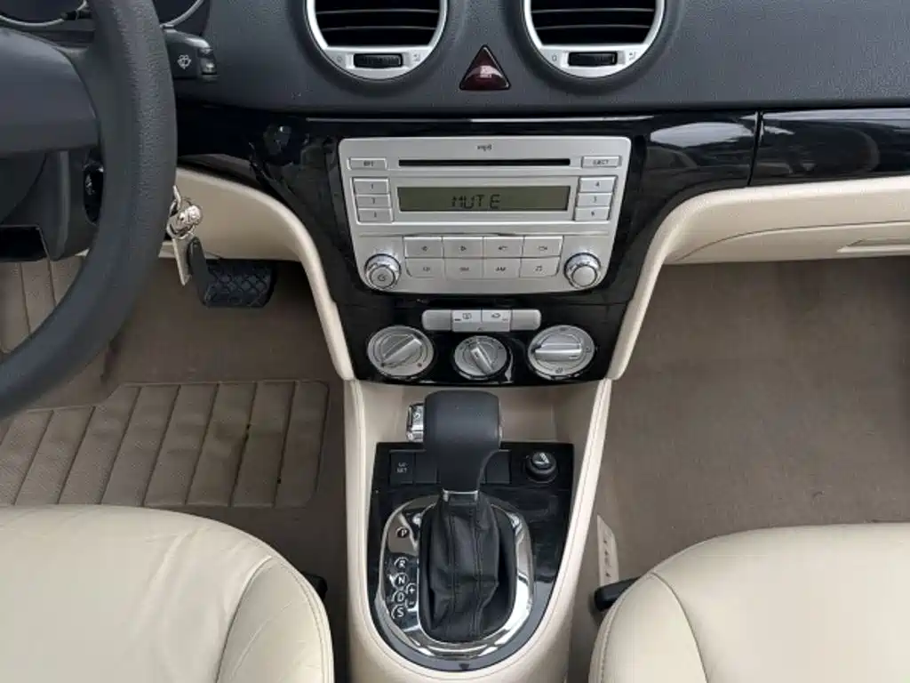 Volkswagen Lavida — миниатюра 9