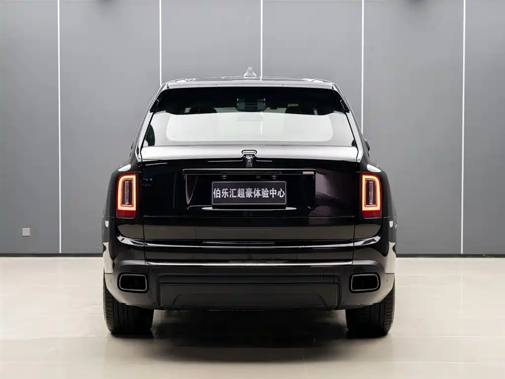 ROLLS-ROYCE CULLINAN