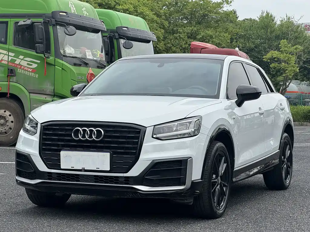 Audi Q2L 2021