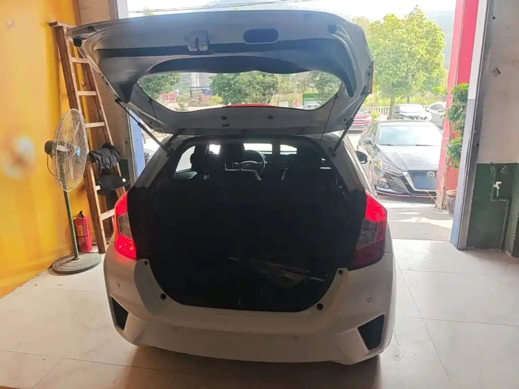 Honda Fit — миниатюра 19