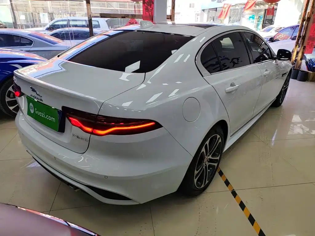 Jaguar XEL — миниатюра 7