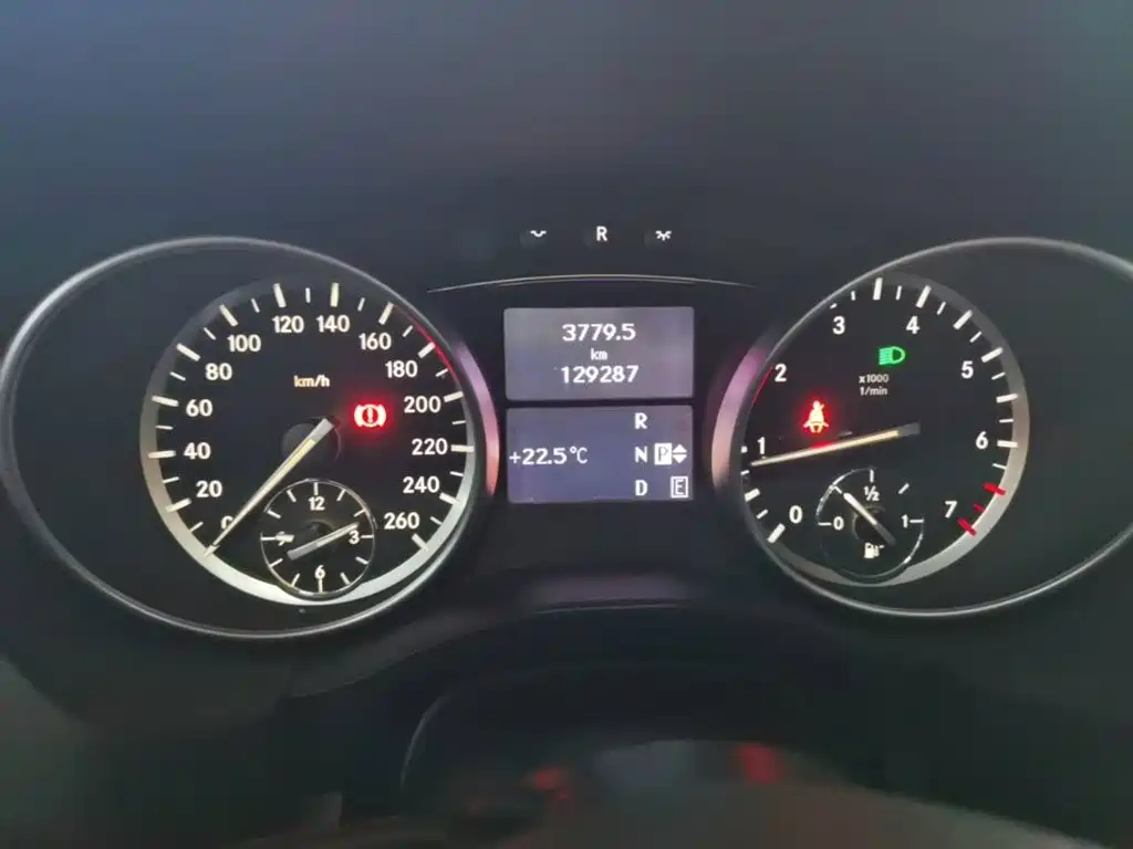 Mercedes-Benz R-Class — миниатюра 12