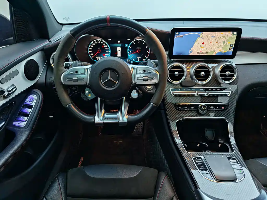 MERCEDES-BENZ GLC AMG