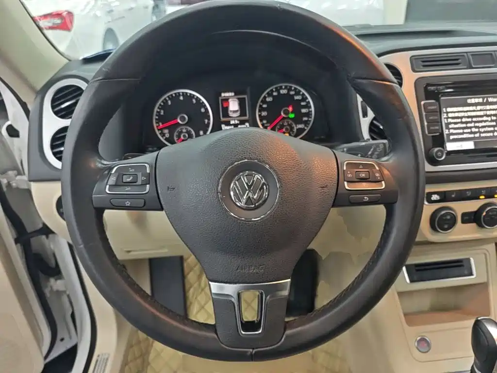 Volkswagen Tiguan — миниатюра 11