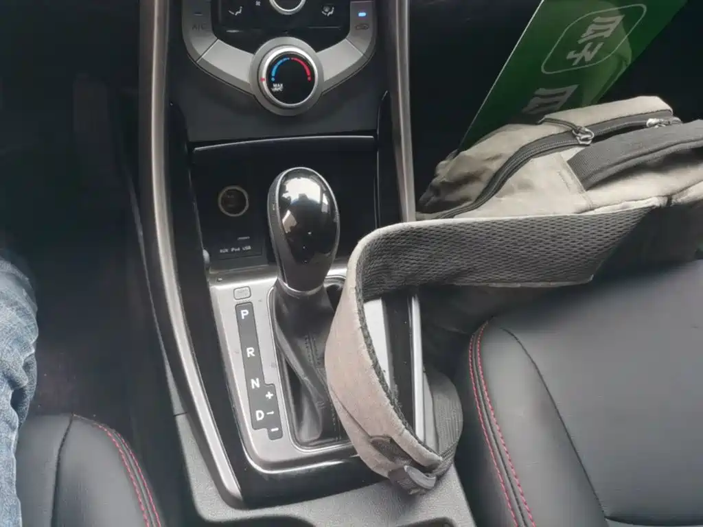 Hyundai Elantra Langdong — миниатюра 14