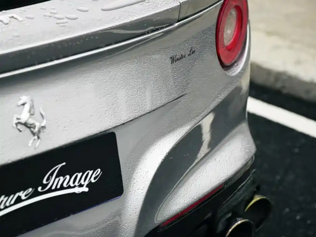Ferrari F12berlinetta 2013 6.3L