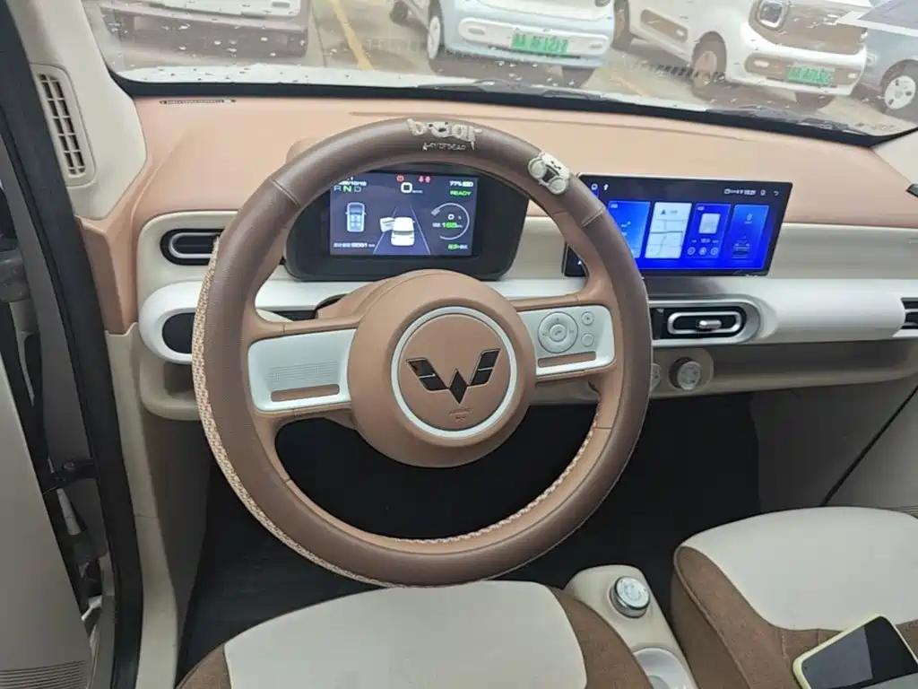 Wuling MINIEV — миниатюра 11
