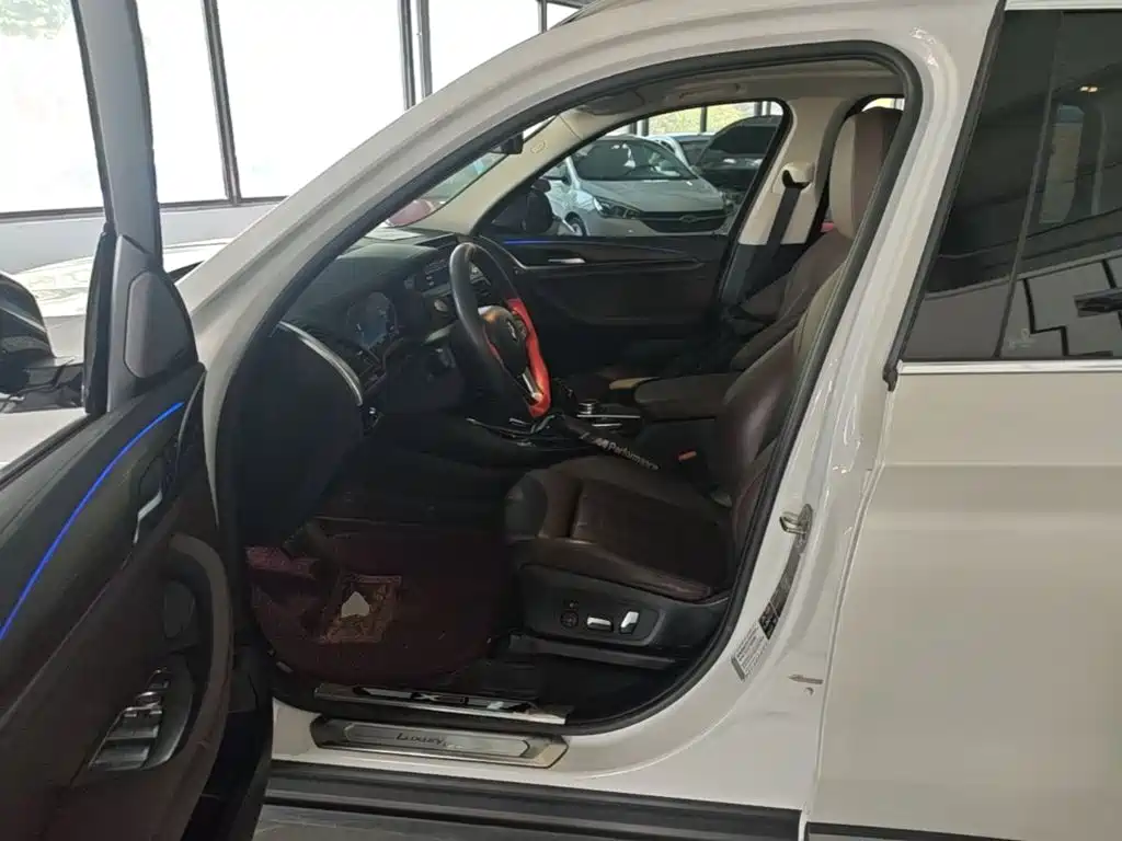 BMW X3 — миниатюра 15