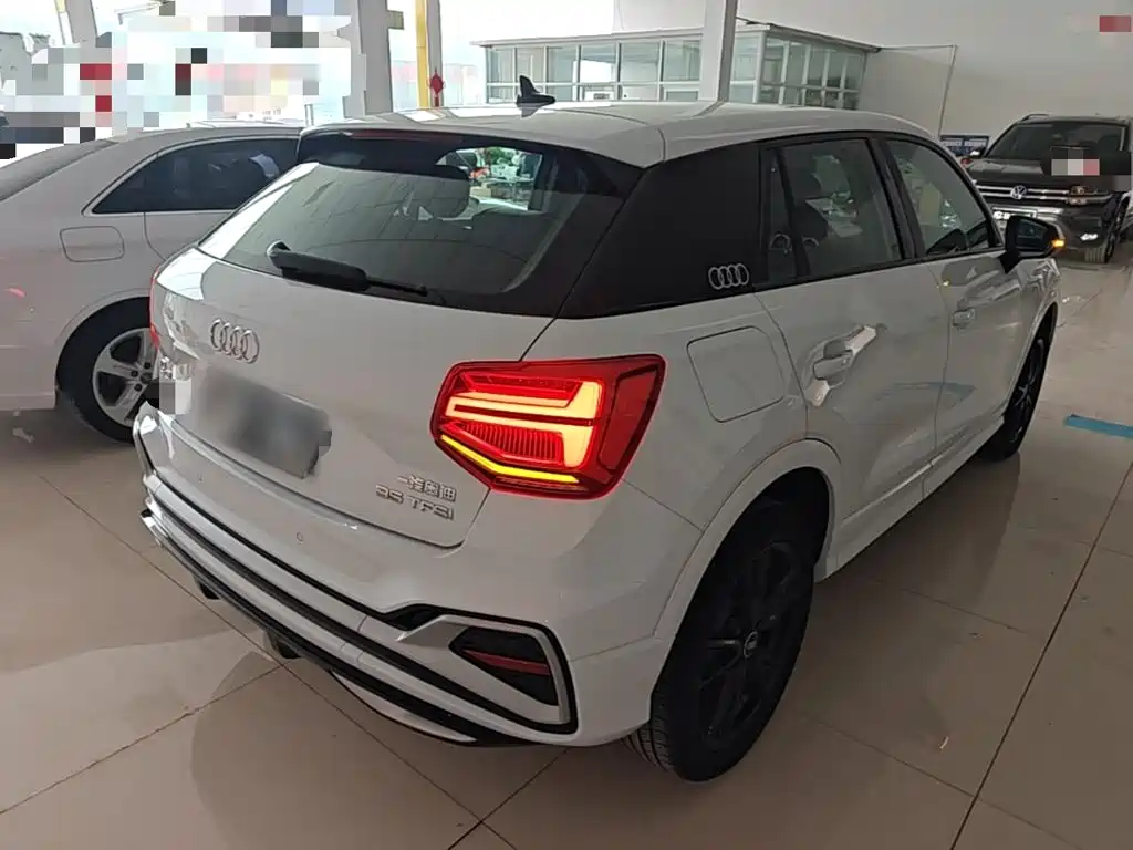 Audi Q2L — миниатюра 7