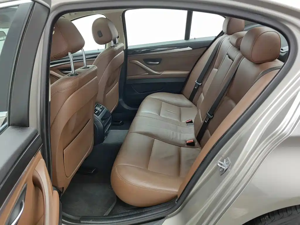 BMW 5 Series (Import) — миниатюра 15