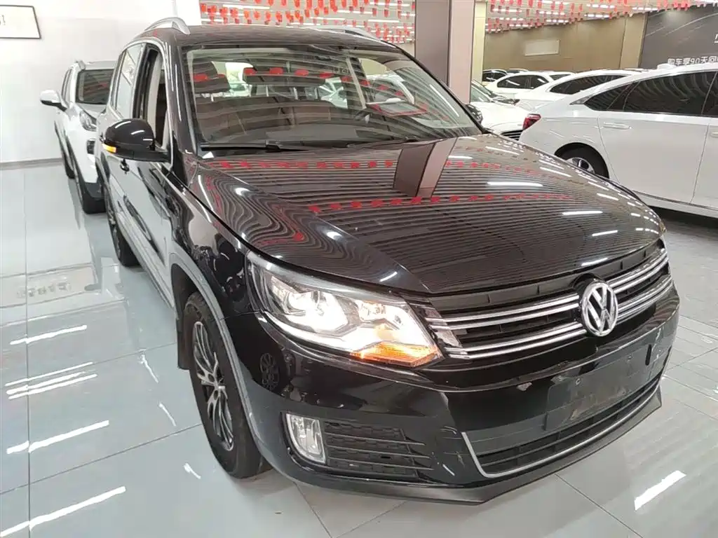 Volkswagen Tiguan 2015 1.8TSI AT Luxury