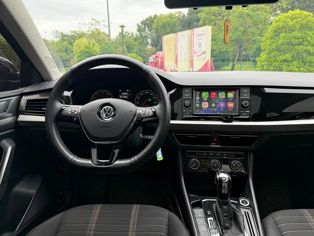 Volkswagen Lavida — миниатюра 10