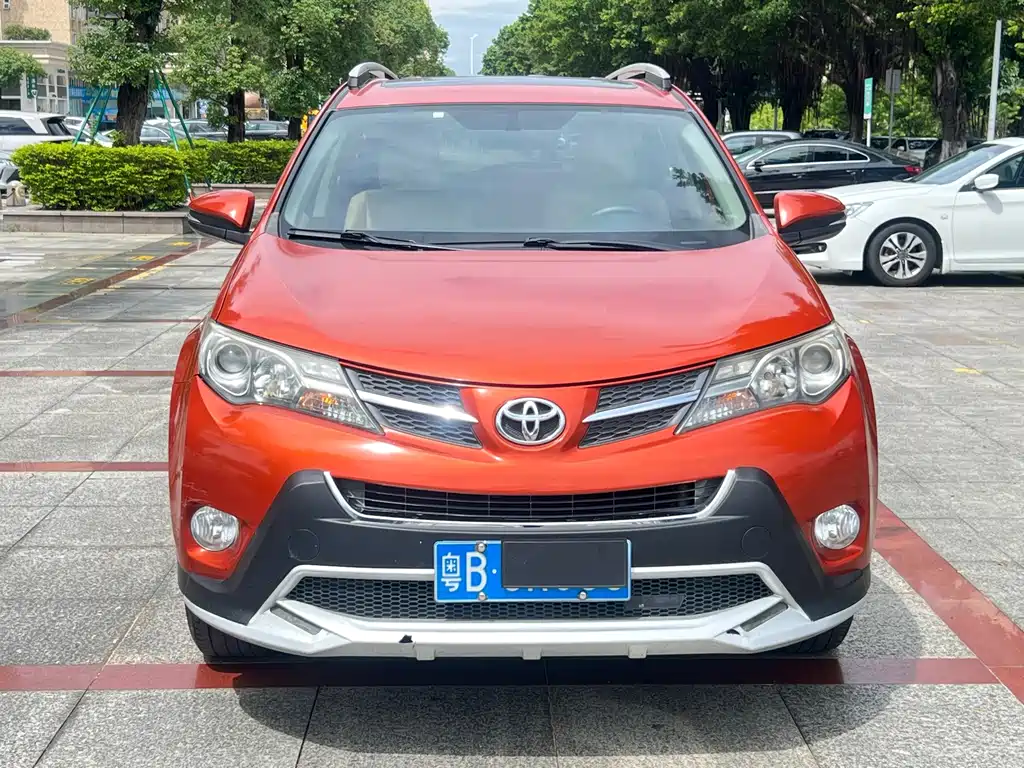 Toyota RAV4 — миниатюра 2