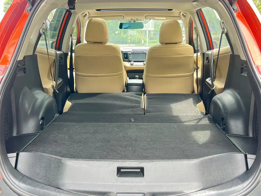 Toyota RAV4 — миниатюра 14