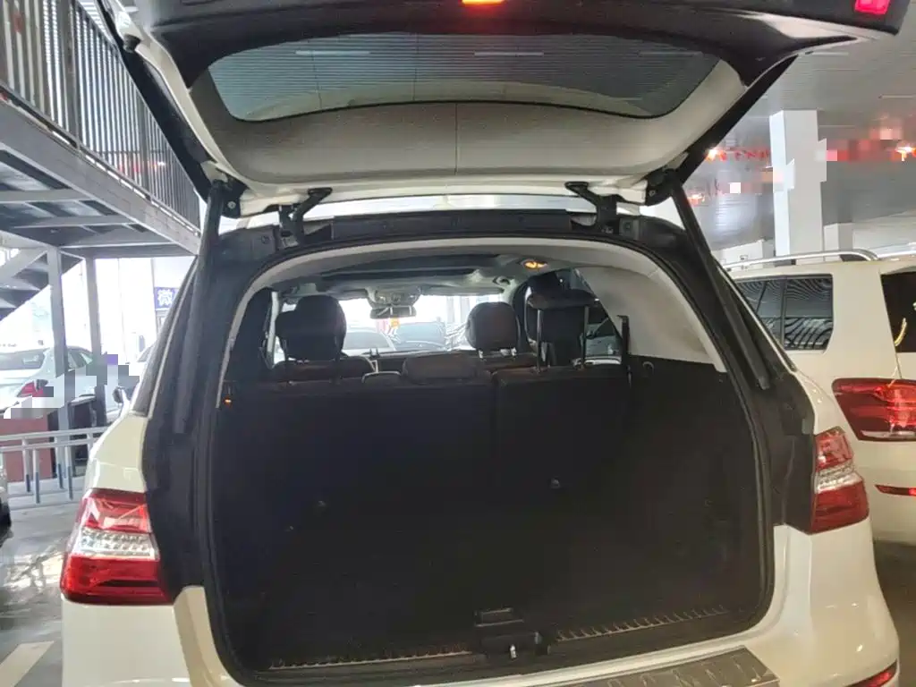 Mercedes-Benz M-Class — миниатюра 15