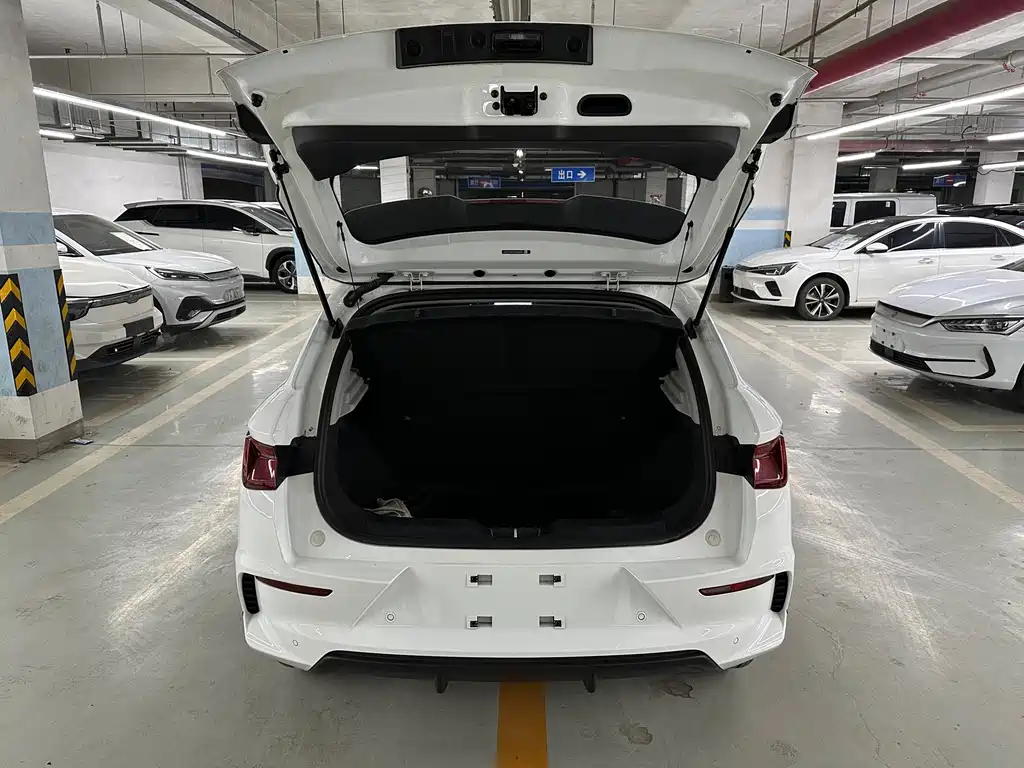 BYD e2 — миниатюра 7