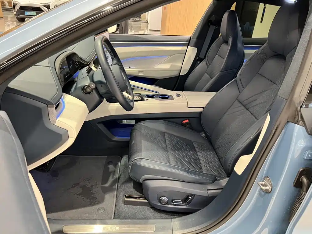 ZEEKR EXTREME KRYPTON 001