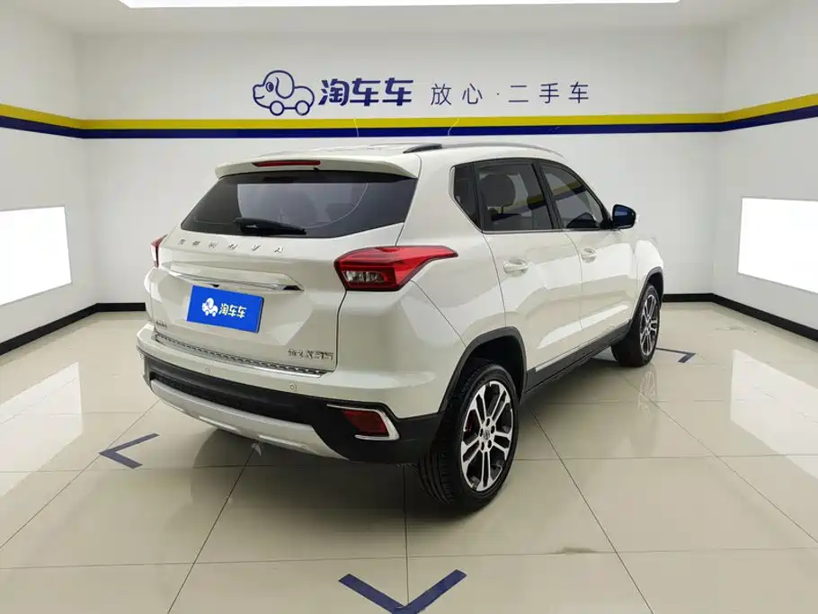BAIC Senova X35 — миниатюра 3