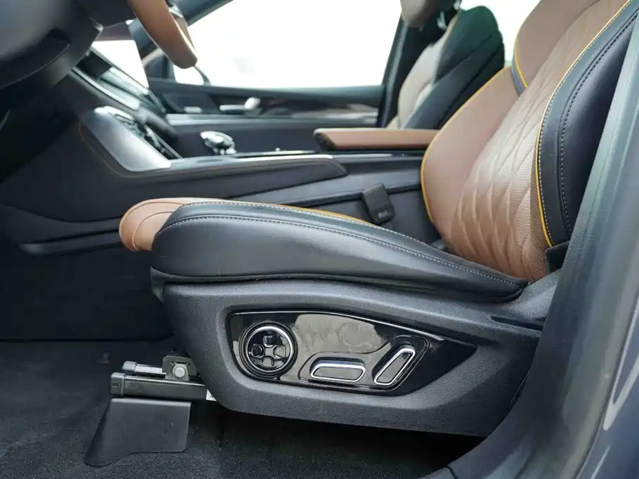 BYD Tang New Energy — миниатюра 13