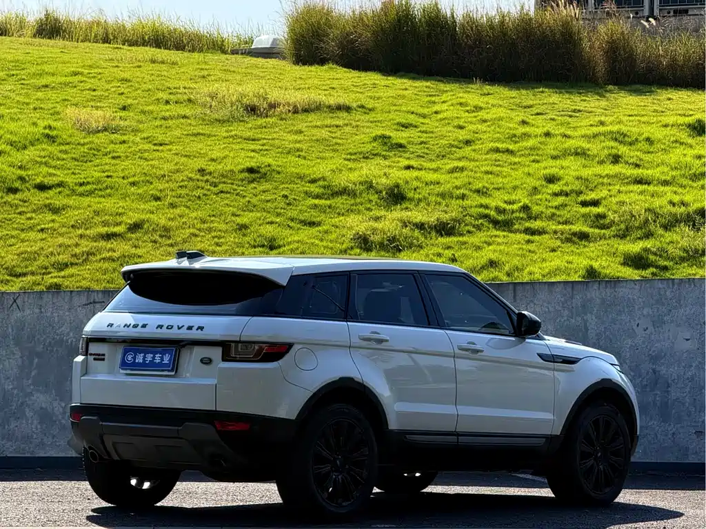 Land Rover Evoque — миниатюра 17