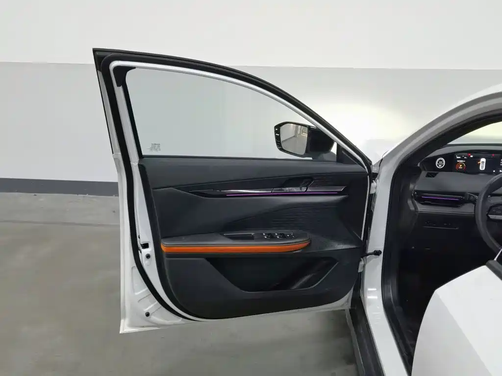 Changan UNI-V — миниатюра 8