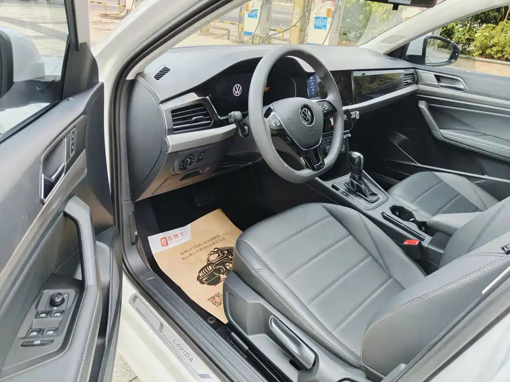 Volkswagen Lavida — миниатюра 11
